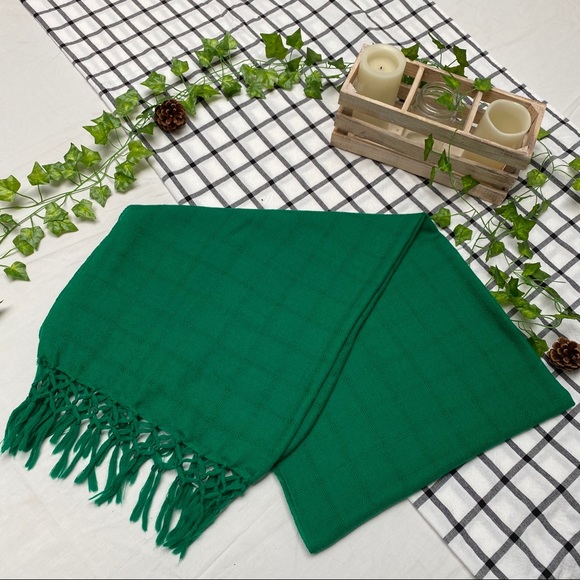 kilronan Accessories - Kilronan green scarf